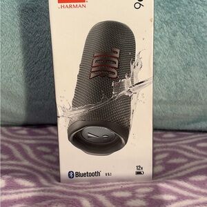 NEW UNUSED Harman JBL Portable Speaker in Black